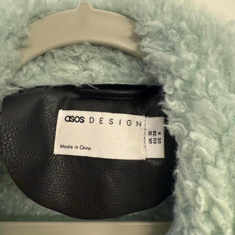 ASOS Black Fauxā Leather & Mint Shearling Cropped Aviator Jacket - Picture 5 of 6